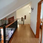 D'yellow House - And Countryside Carqueja