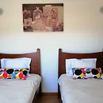D'yellow House - And Countryside *